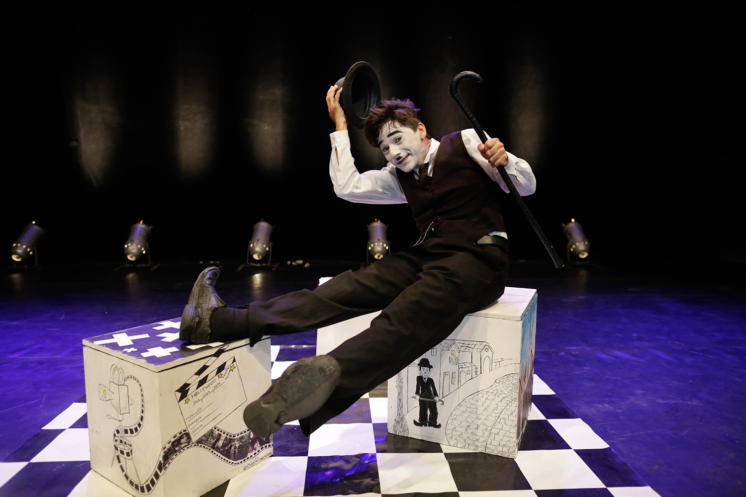 Cia Teatrinho de Palhaços /Chaplin Cearense